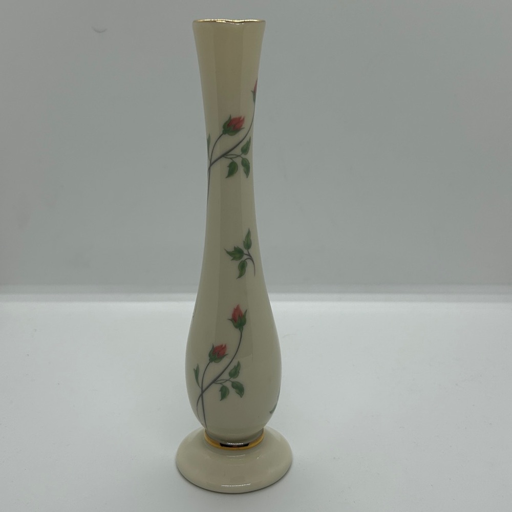 Elegant Cream Lenox Rose Manor Bud Flower Vase Made In The USA 7.5 x 2 Inch. - Picture 2 of 8
